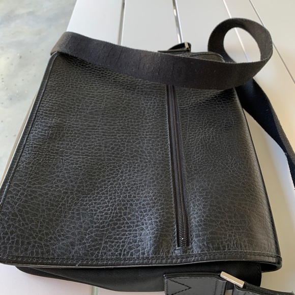 Salvatore Ferragamo Men’s Messenger Bag - Picture 4 of 10